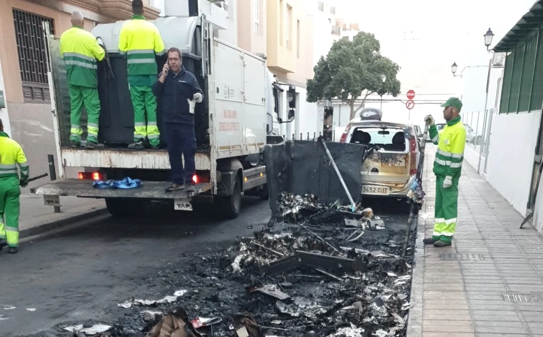 La quema de contenedores en Arrecife ya supera los 30.000 euros en 2024 ...