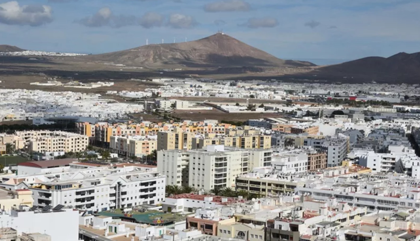 ¿Se puede restringir la compra de viviendas a extranjeros en Canarias?