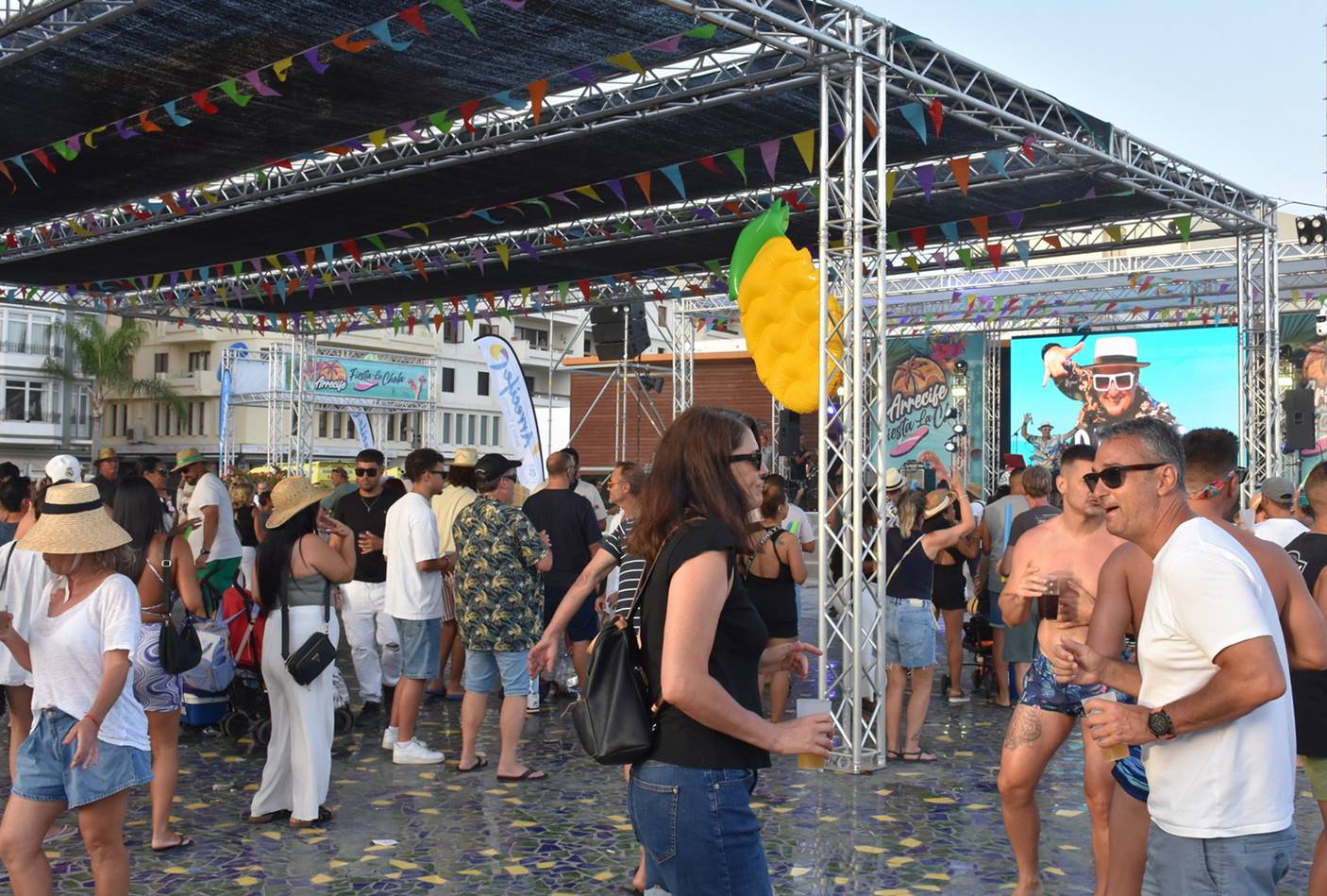 La Fiesta de la Chola llena de diversión el Parque Islas Canarias