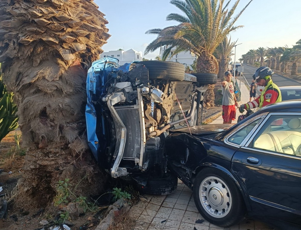 Accidente con vuelto en Costa Teguise