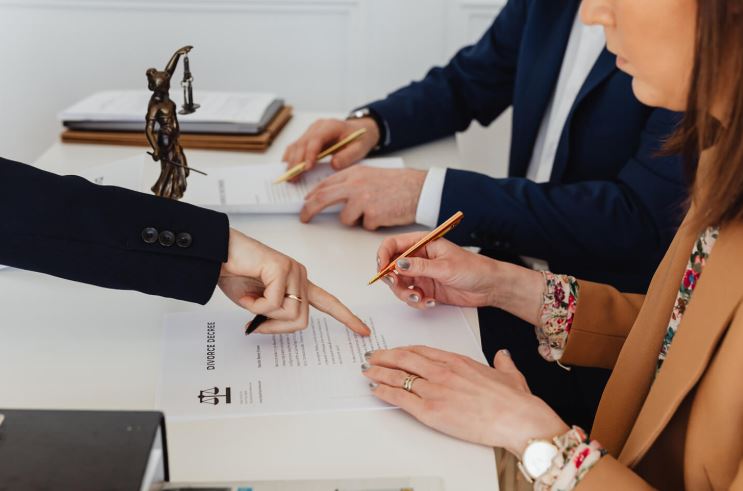 Como puedo tramitar un divorcio