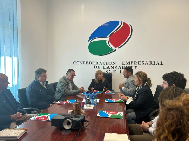 Cincuenta negocios de Lanzarote dan el salto a la era digital