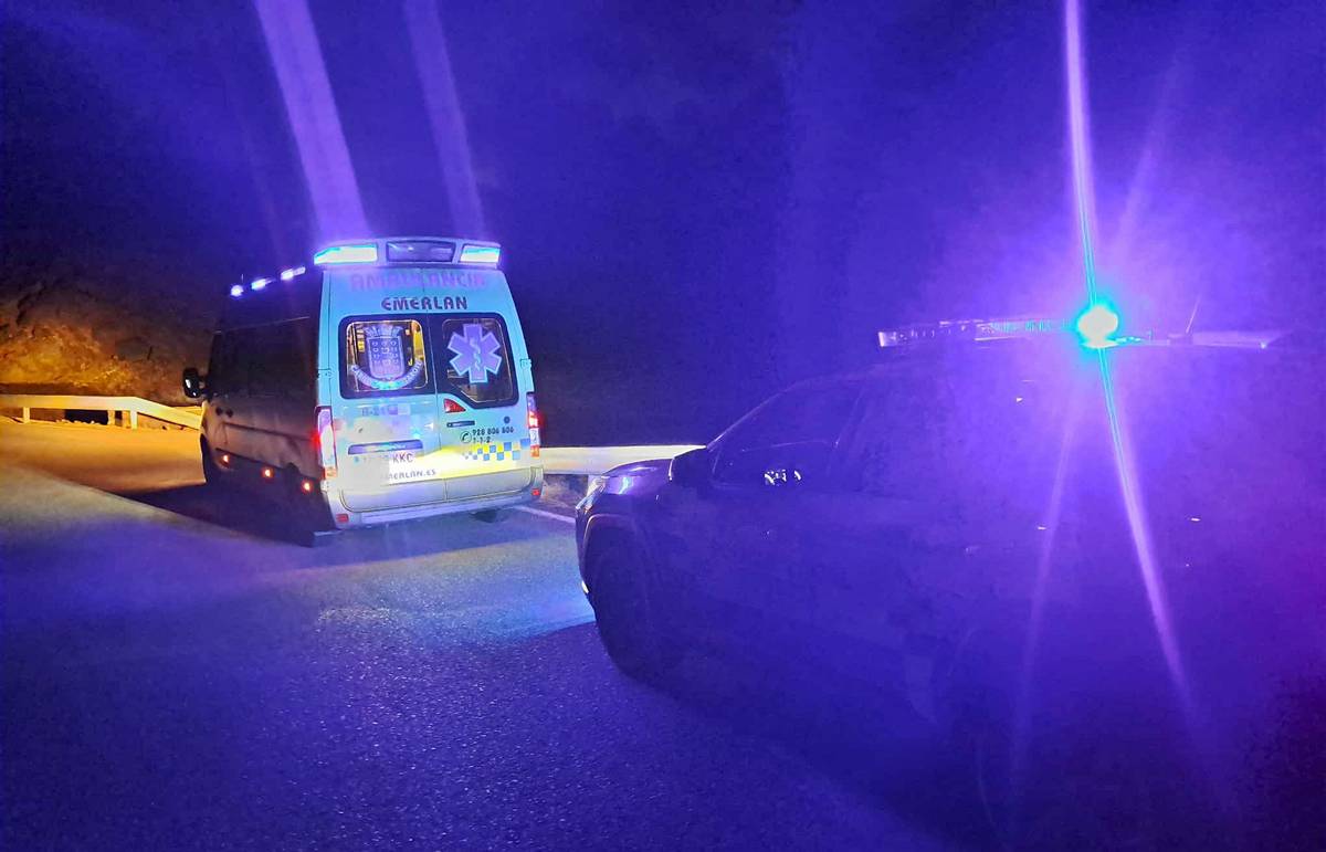 AMBULANCia de Emerlan en el rescawte