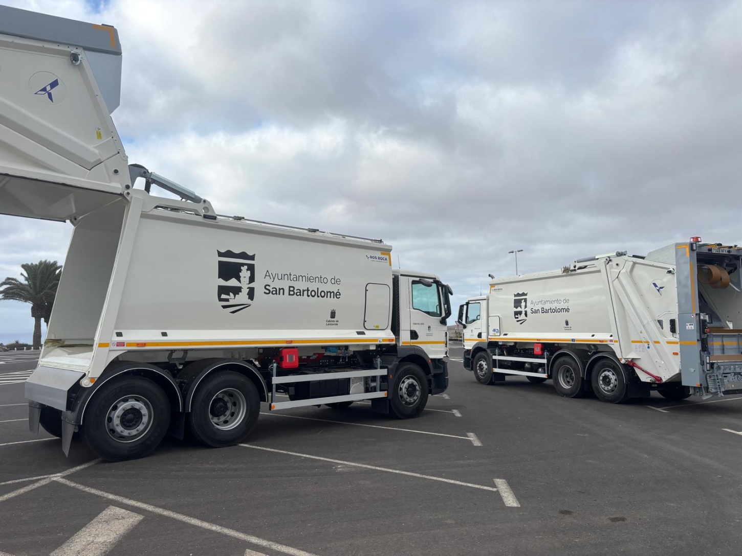 Camiones de basura de San Bartolomé Camiones de basura de San Bartolomé