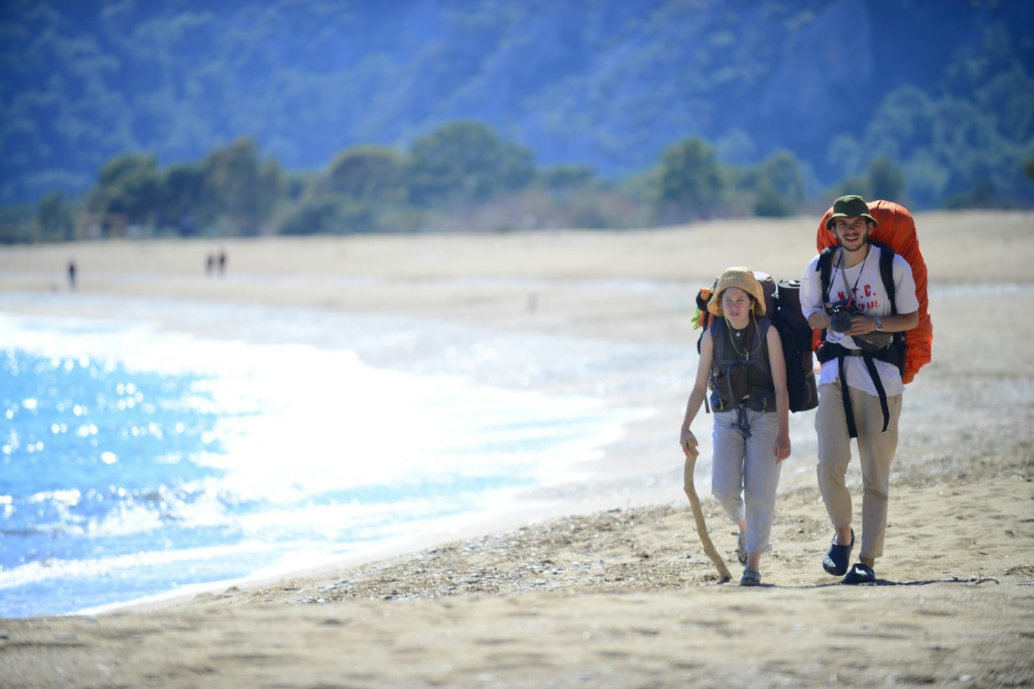 Viajar ligero: regalos perfectos para escapadas veraniegas