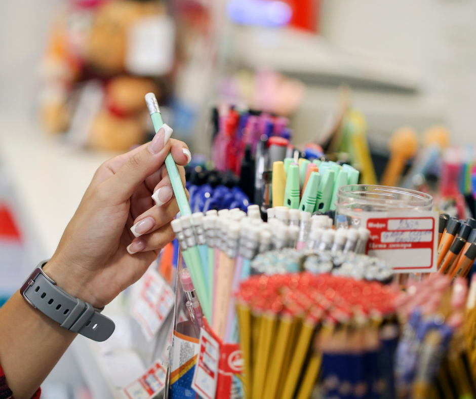 lápices en una librería