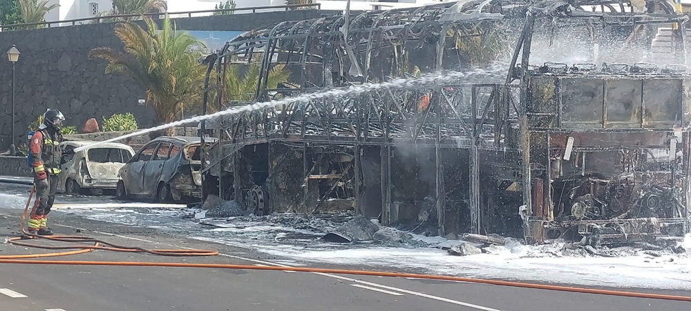 Incendio guagua Playa Blanca 3