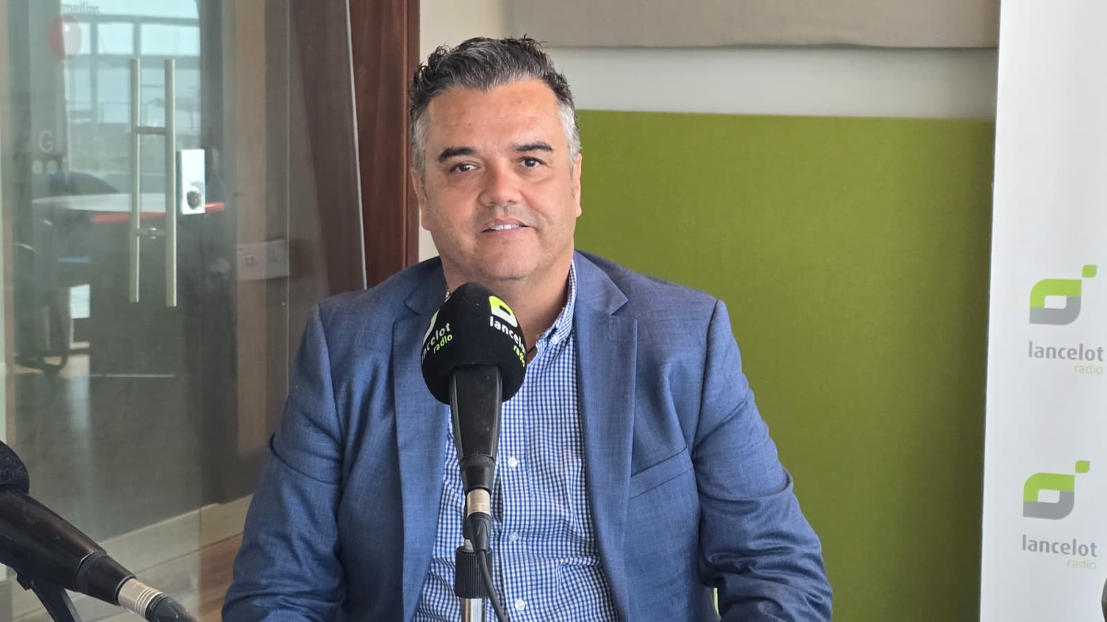 Armando Santana en Lancelot Radio