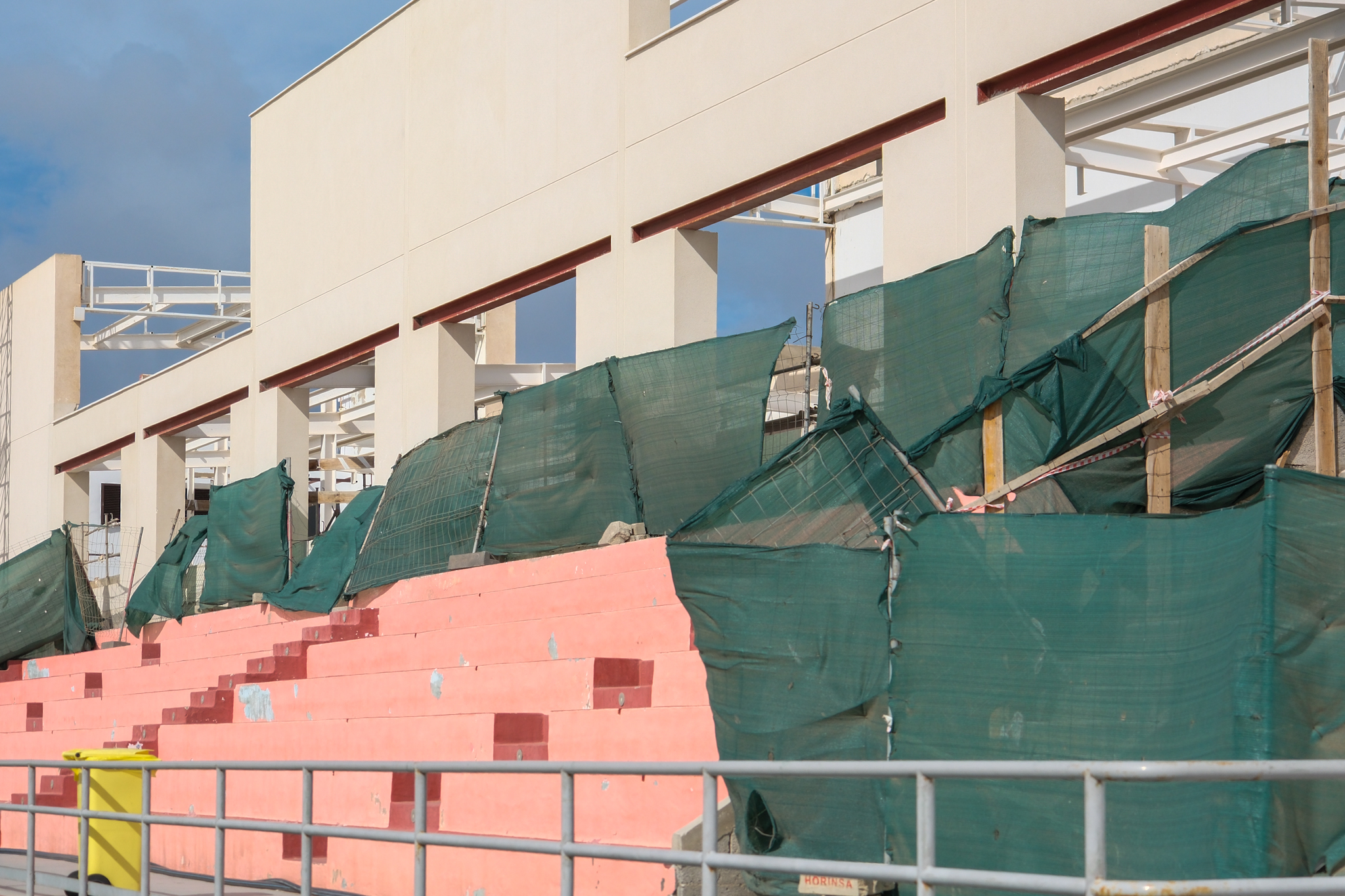 San Bartolomé denuncia la desidia del Cabildo en el proyecto del gimnasio municipal