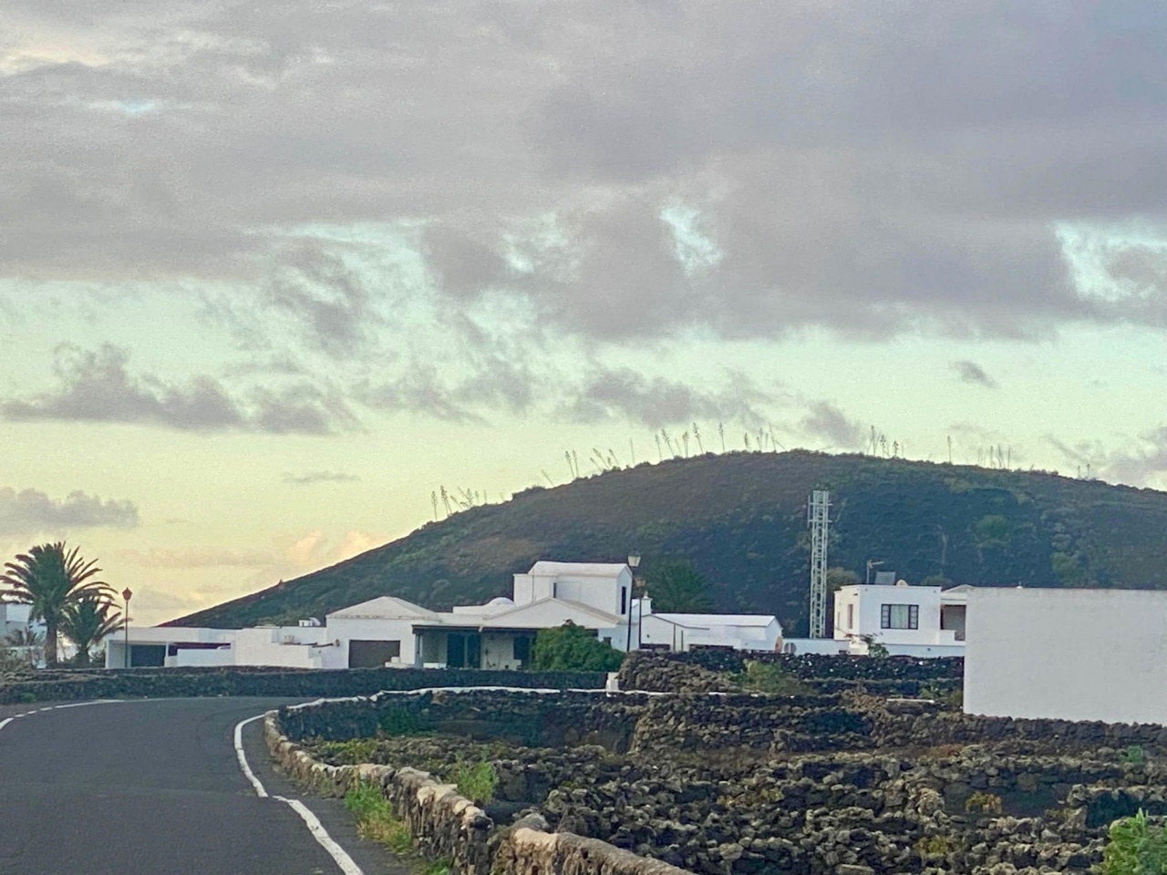 contra la antena contra la antena