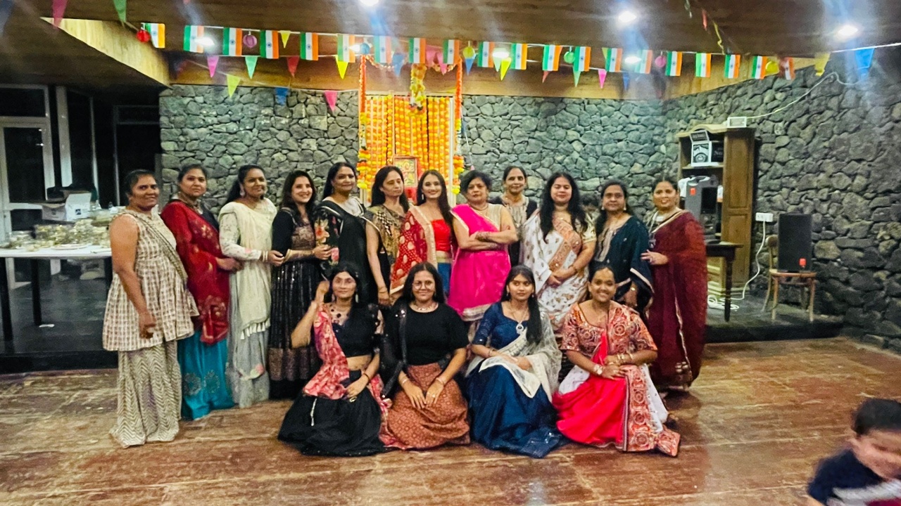 La celebración festeja durante nueve noches la victoria del bien sobre mal y venera a la diosa Devi durga