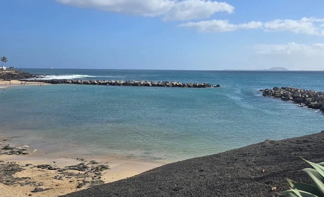 Cerrada también Playa Flamingo por contaminación residual