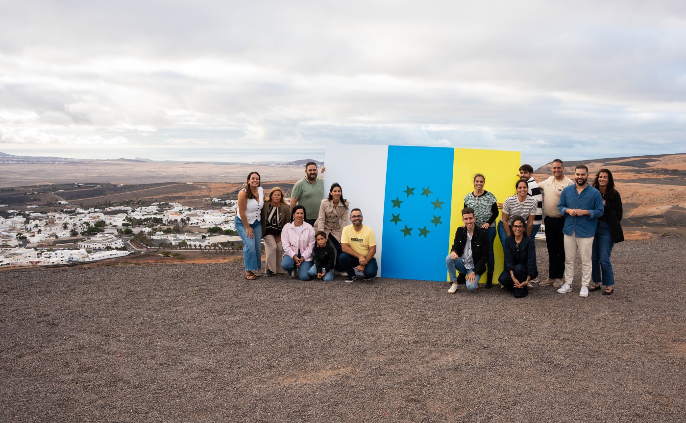 Los Jóvenes Nacionalistas lanzaroteños celebran el Día de la Bandera Nacional Canaria 