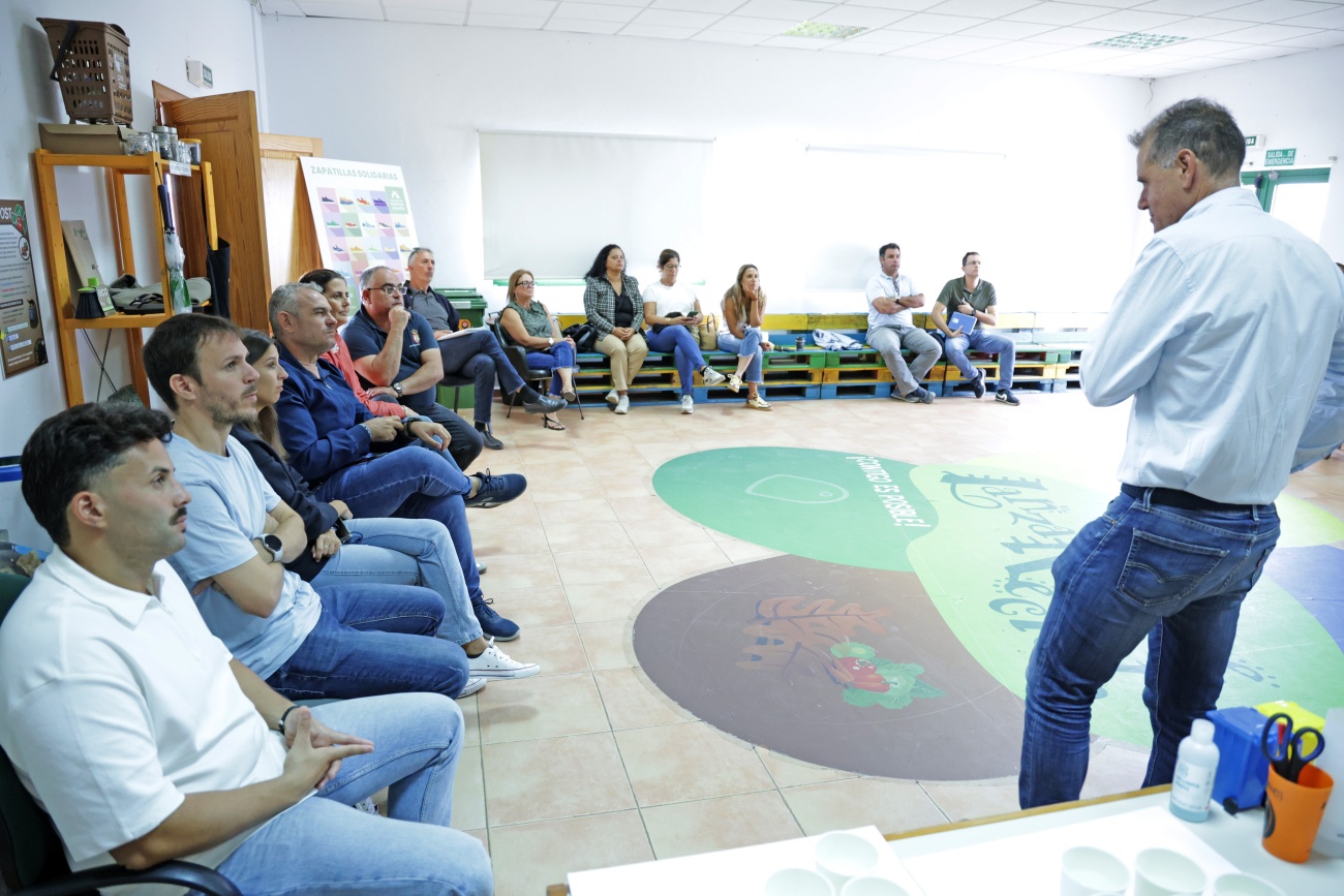 La isla contará en 2026 con compost 