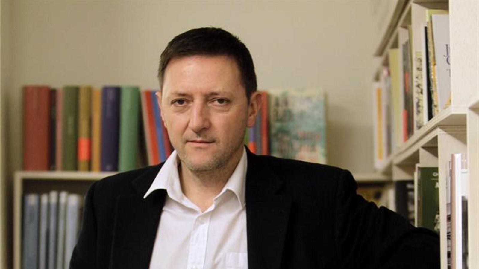 El escritor, premio nacional de narrativa, ofrecerá una charla dedicada a la memoria y la identidad