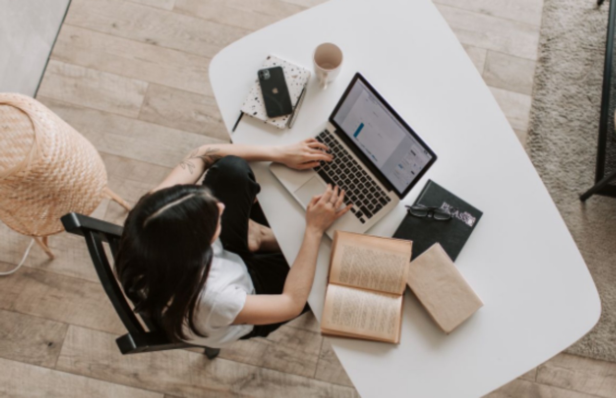 Emprende online: ¿cómo crear una página web efectiva y con hosting fiable?