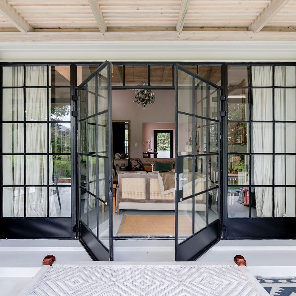 Tipos de Puertas de Aluminio que Revolucionan tu Hogar