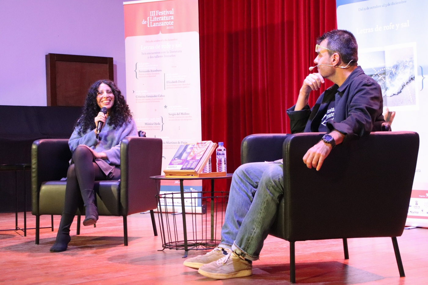 Yaiza vibra con Mónica Ojeda en la quinta charla del FDLL25