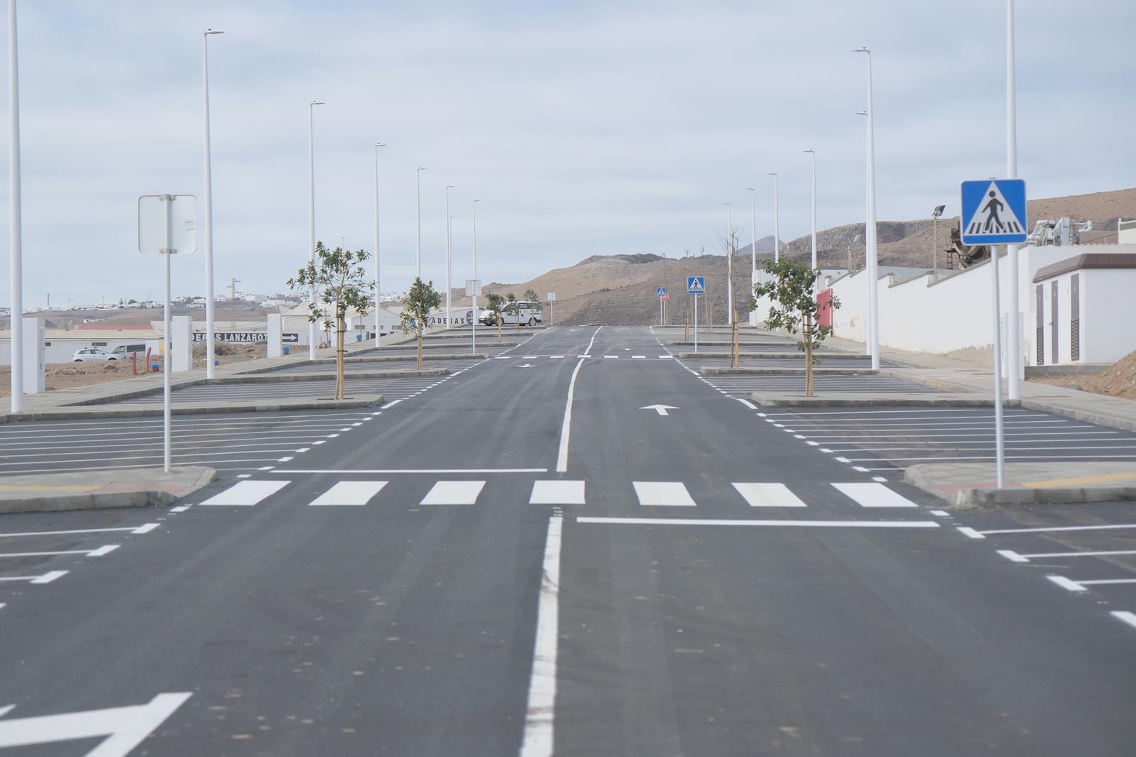 El Ayuntamiento pone en el mercado 45.000 metros cuadrados de suelo industrial y comercial con plenas garantías jurídicas El Ayuntamiento pone en el mercado 45.000 metros cuadrados de suelo industrial y comercial con plenas garantías jurídicas