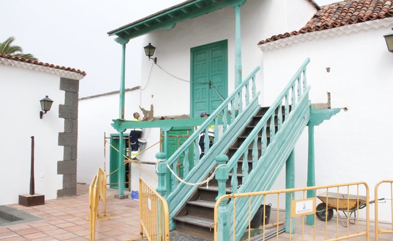 Autorizada una nueva modificación del calendario para la correcta ejecución de una obra financiada con casi 900.000 euros de fondos públicos en Yaiza Autorizada una nueva modificación del calendario para la correcta ejecución de una obra financiada con casi 900.000 euros de fondos públicos en Yaiza