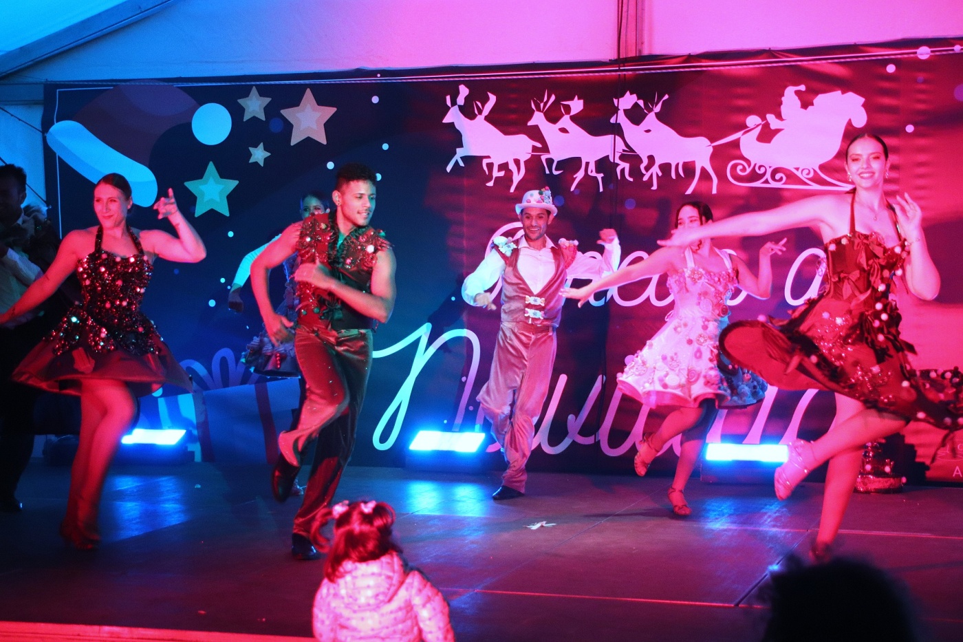 Decenas de familias disfrutan de dos días de espectáculos en la Plaza del Carmen