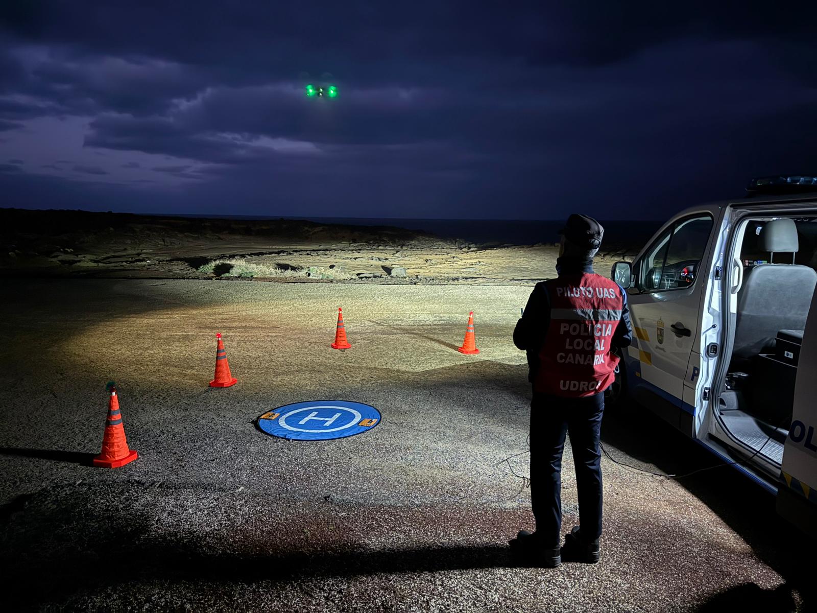 El operativo reforzado en tierra, mar y aire trata de localizarle antes de que sea demasiado tarde