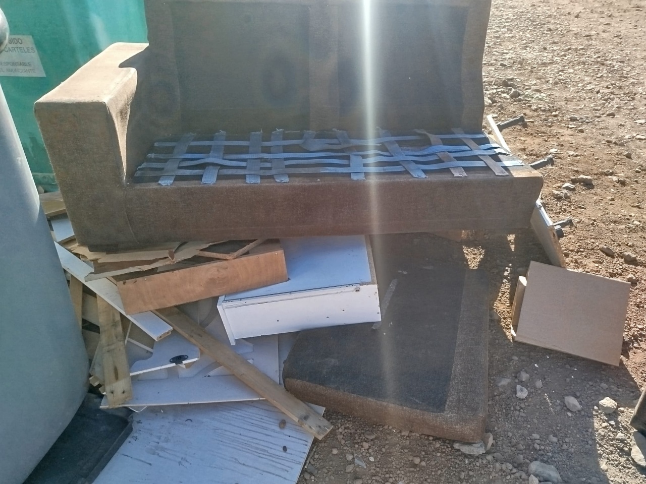 Los vecinos piden más limpieza y un comportamiento más cívico por parte de los usuarios Los vecinos piden más limpieza y un comportamiento más cívico por parte de los usuarios