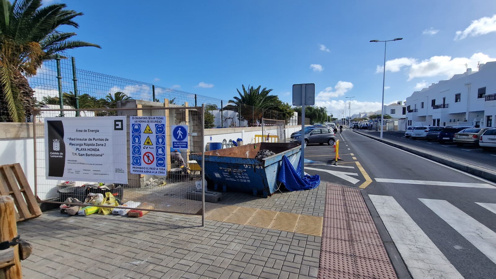 Nuevos puntos de recarga el&eacute;ctrica en Playa Honda, T&iacute;as y Arrecife