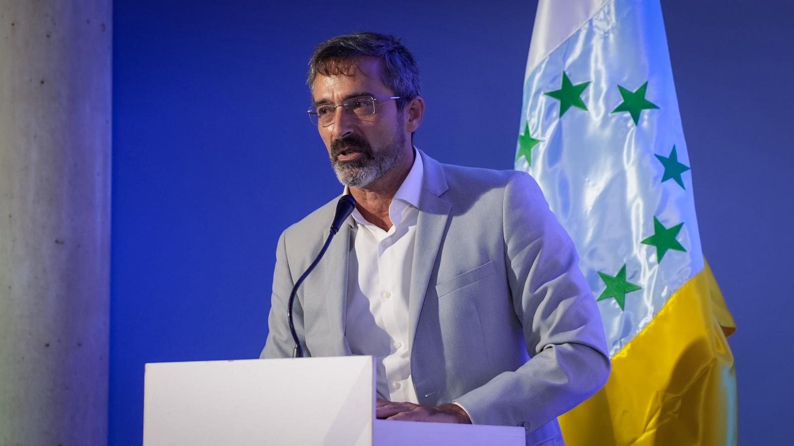 Pedro San Ginés denuncia que los diputados socialistas se alinean antes con Madrid que con su tierra Pedro San Ginés denuncia que los diputados socialistas se alinean antes con Madrid que con su tierra