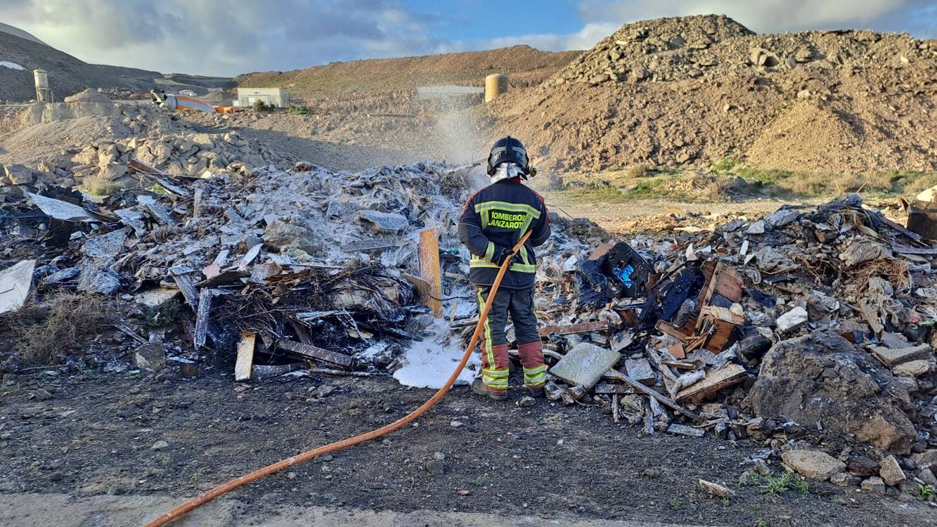 Incendio en "El Cielo" de residuos org&aacute;nicos