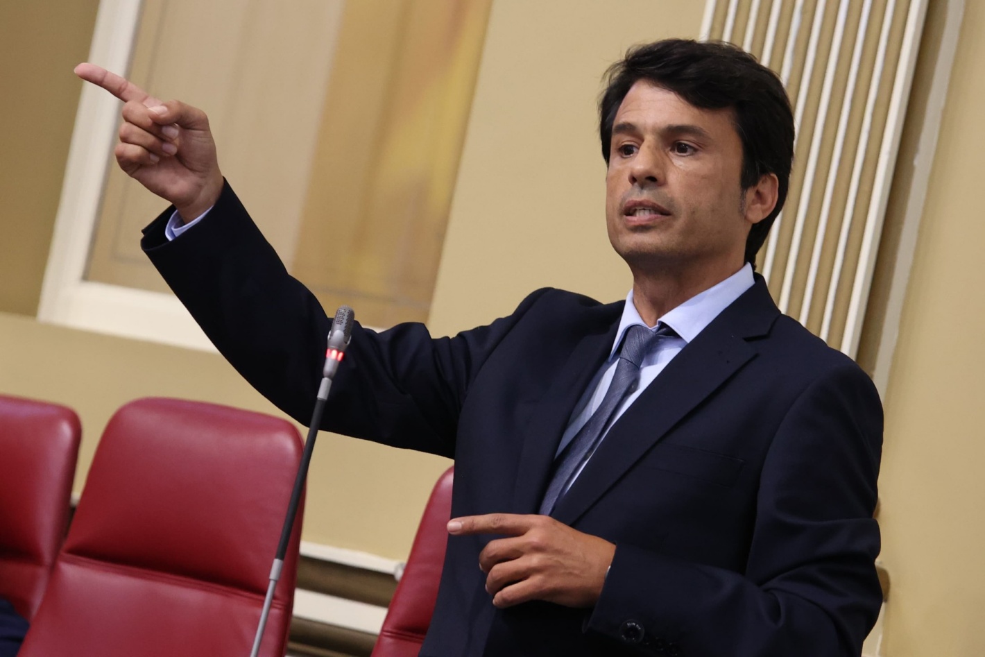 El socialista Marcos Bergaz exige al Gobierno canario y al Cabildo que finalice el choque institucional y expliquen la fallida Zona de Aceleración de las Renovables