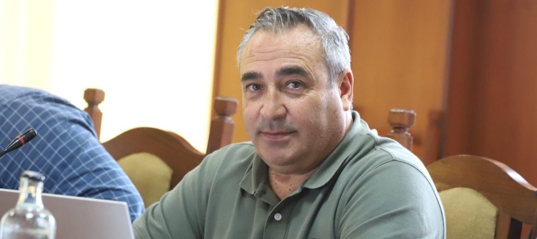 El consejero critica la 