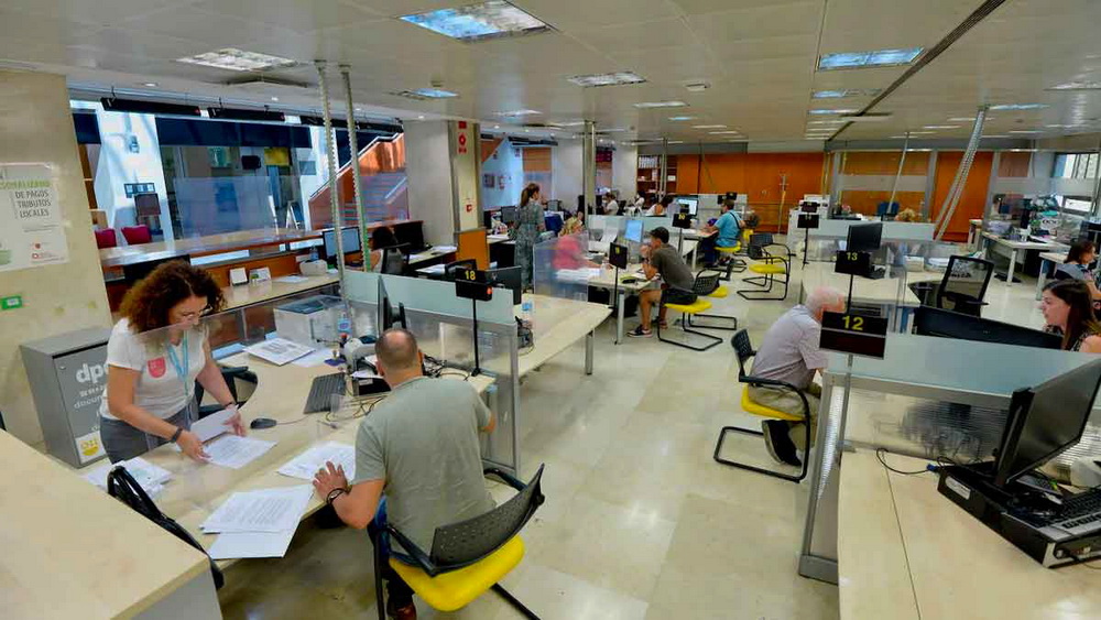 Funcionarios Trabajando oficina
