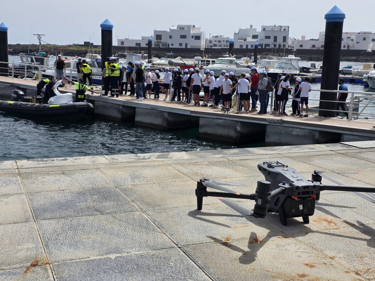 El objetivo del simulacro es mejorar la coordinación entre los distintos equipos implicados en la operativa portuaria