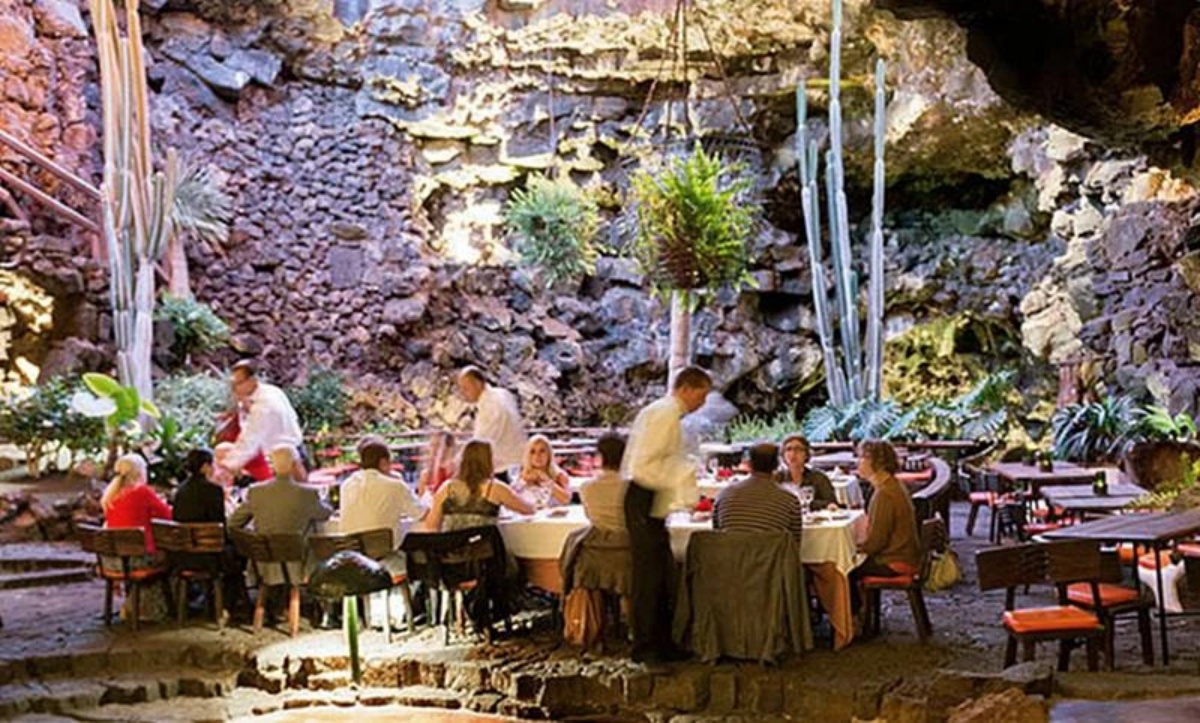 El consejero critica la 