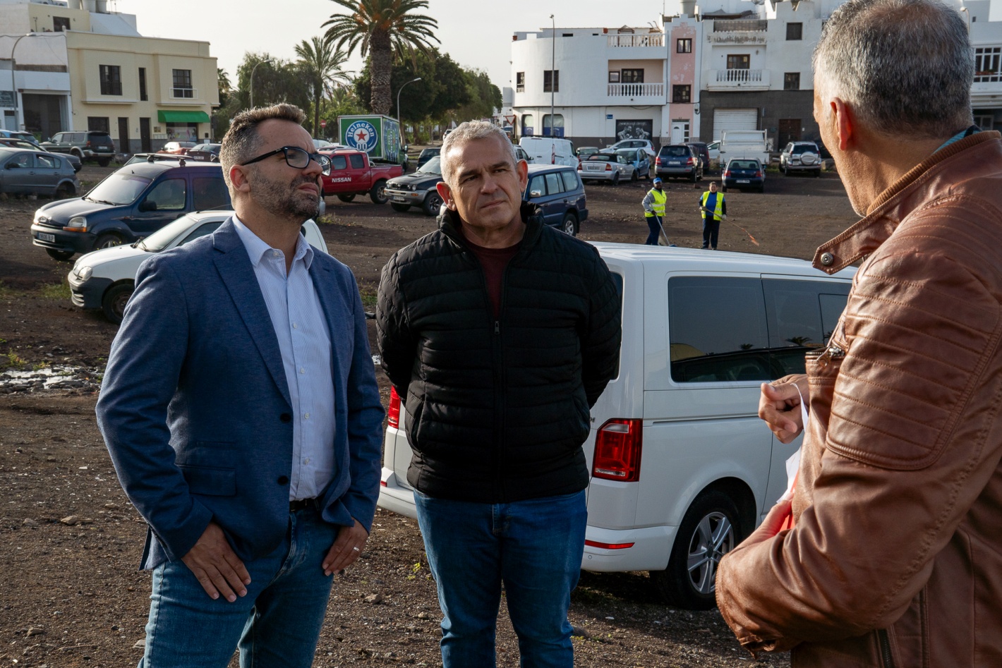 La Ordenanza de Limpieza introduce nuevas obligaciones para solares y fachadas, regula la limpieza en eventos multitudinarios y moderniza la gestión de residuos