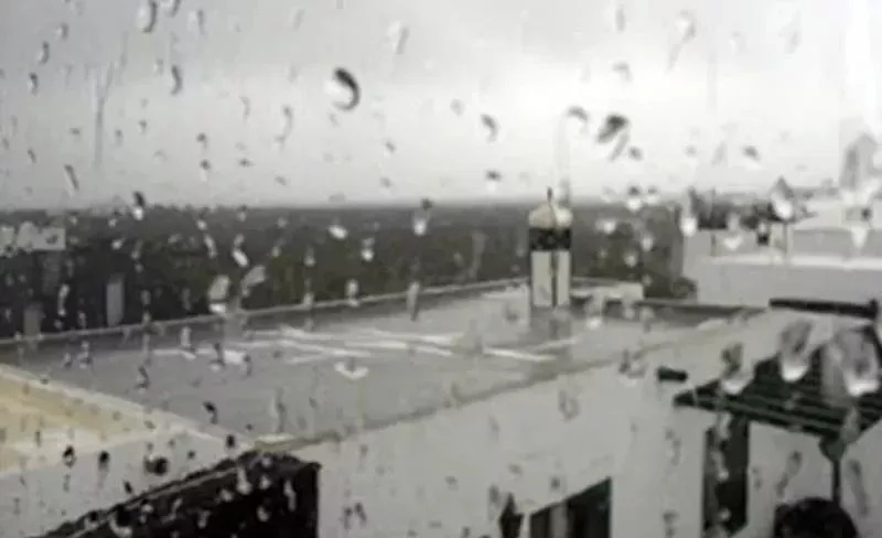 Aviso por precipitaciones a partir de las 14:00 horas de este domingo