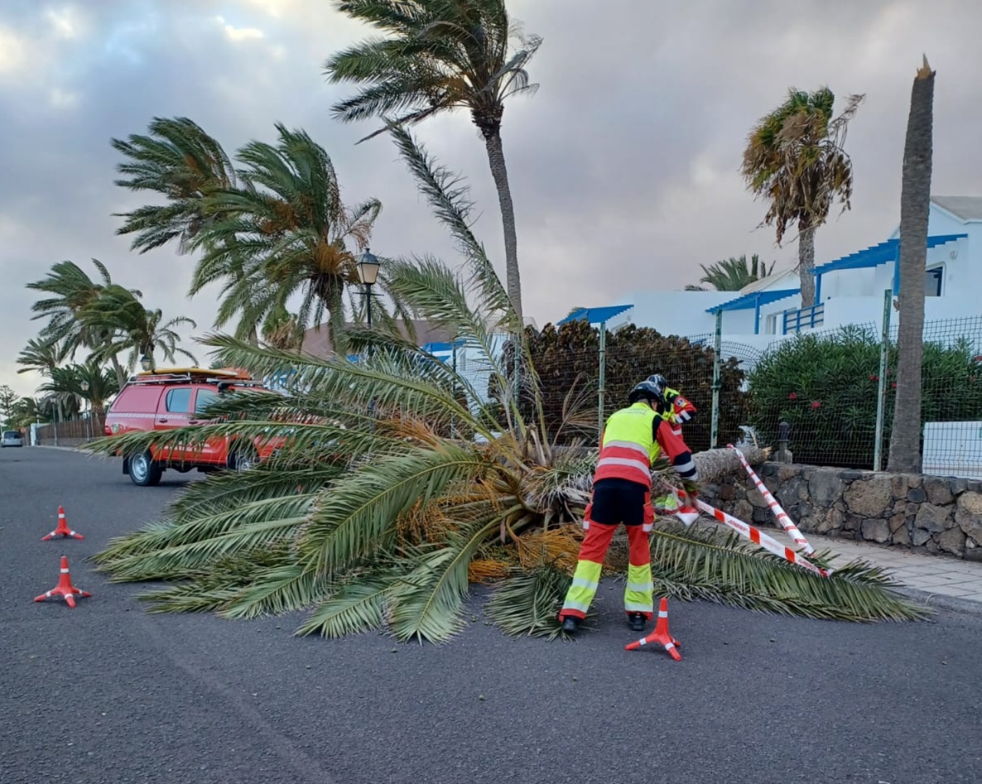 El Consorcio de Seguridad y Emergencias ha recomendado a todos los ayuntamientos de la isla que suspendan cualquier acto a la intemperie