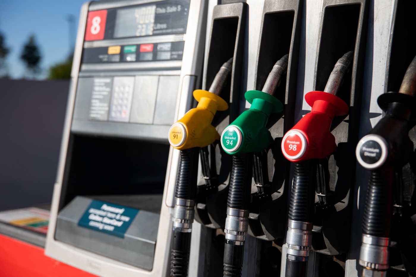 surtidores de gasolina precios