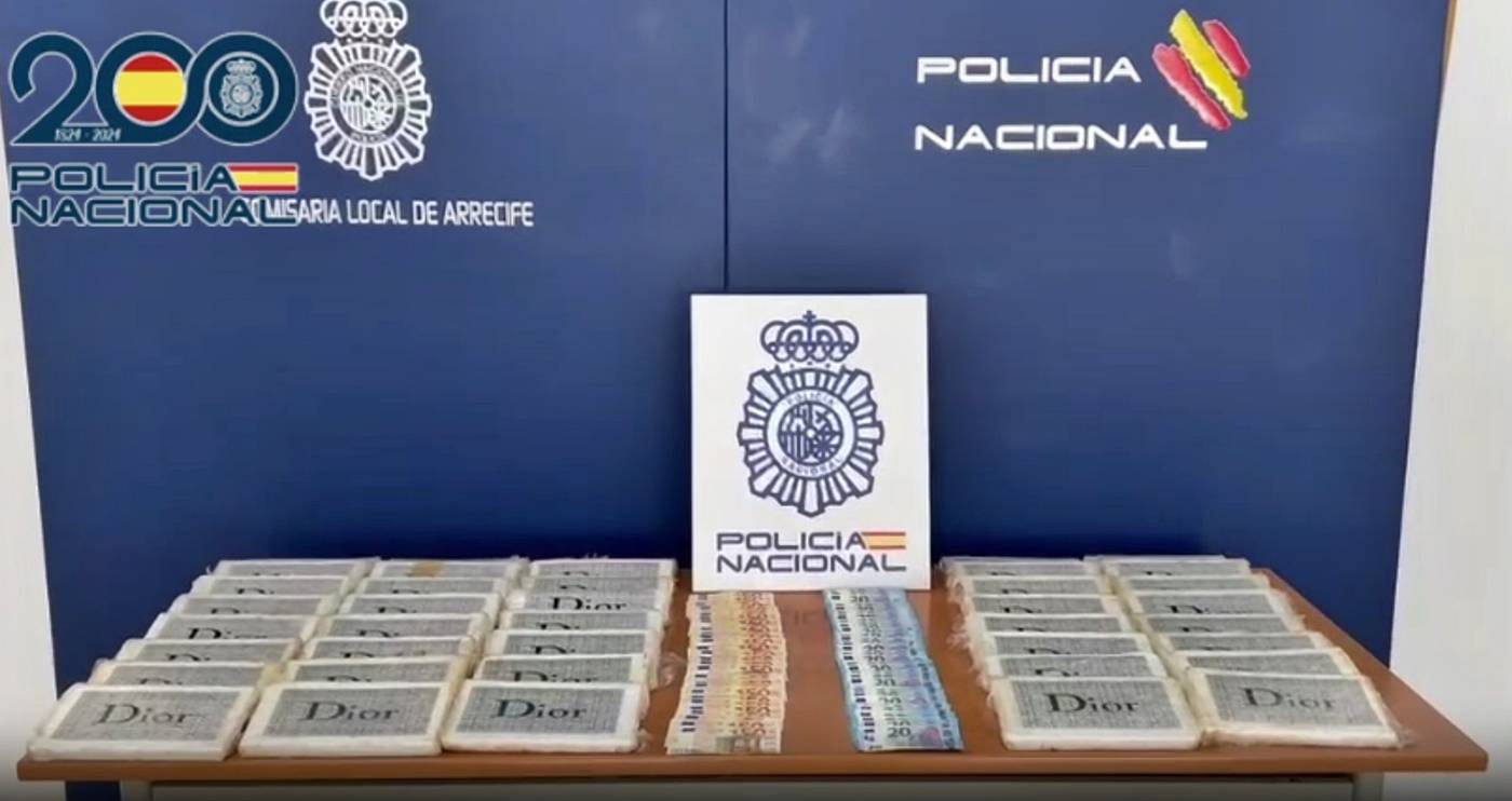 "Pillados" con m&aacute;s de 21 kilos de coca&iacute;na en una autocaravana en Costa Teguise