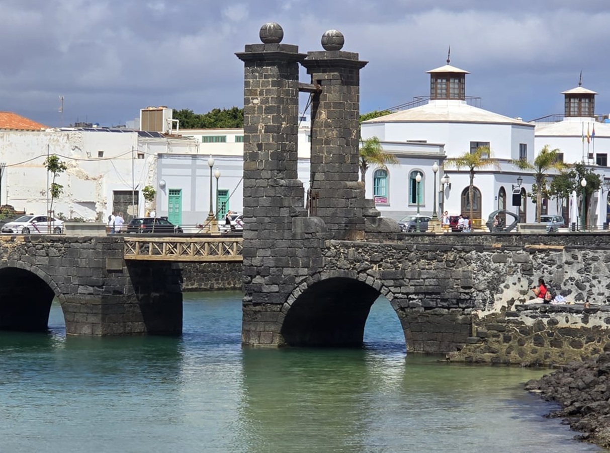 Puente de las Bolas Arrecife
