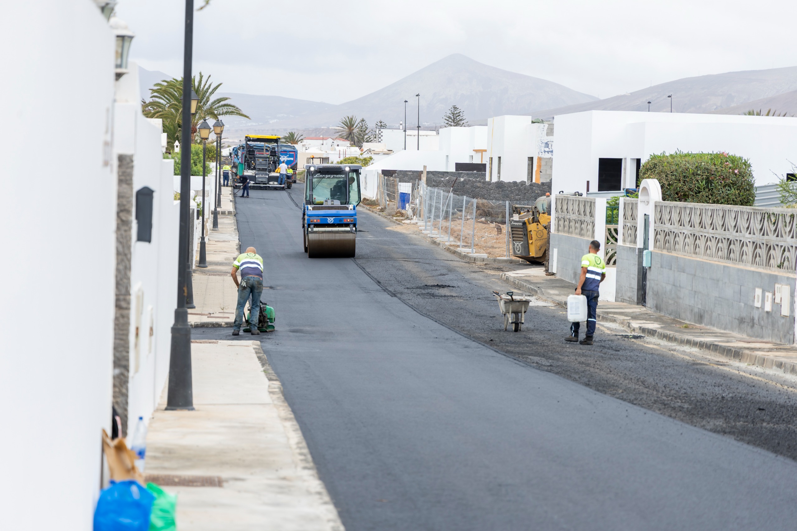 Las obras comienzan este lunes, 27 de abril, tras haberse llevado a cabo en los pueblos de Mozaga, Tao y Guatiza, entre otros