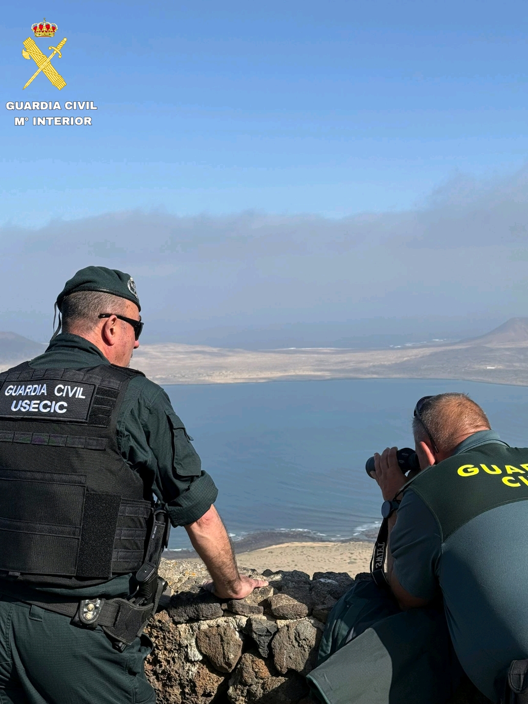 Durante la jornada, el helicóptero realizó varios reconocimientos de la zona sin resultados, mientras que las patrullas de la Guardia Civil llevaron a cabo varias batidas a pie en las zonas próximas al lugar donde fue localizado el vehículo del desaparecido, situado en el aparcamiento de las Rositas. Asimismo, se han utilizado para la localización drones para la inspección de áreas de difícil acceso, centrando los esfuerzos en la zona del risco y en la zona costera. La Guardia Civil continúa con las labores de búsqueda, que se mantienen activas para poder localizar a esta persona.