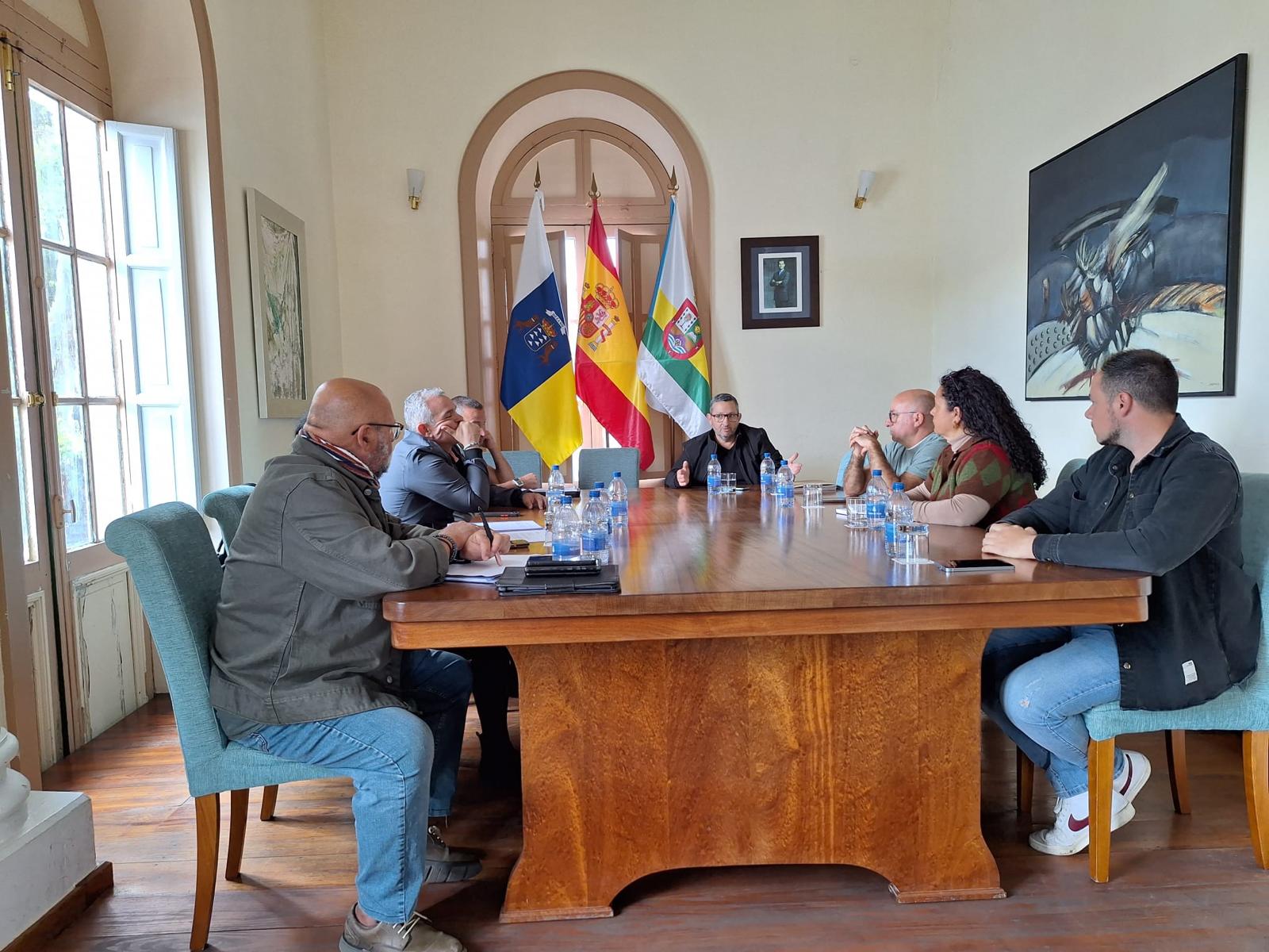 Se pretende fomentar proyectos a medio y largo plazo con el objetivo final de acabar con el abandono y el maltrato de mascotas