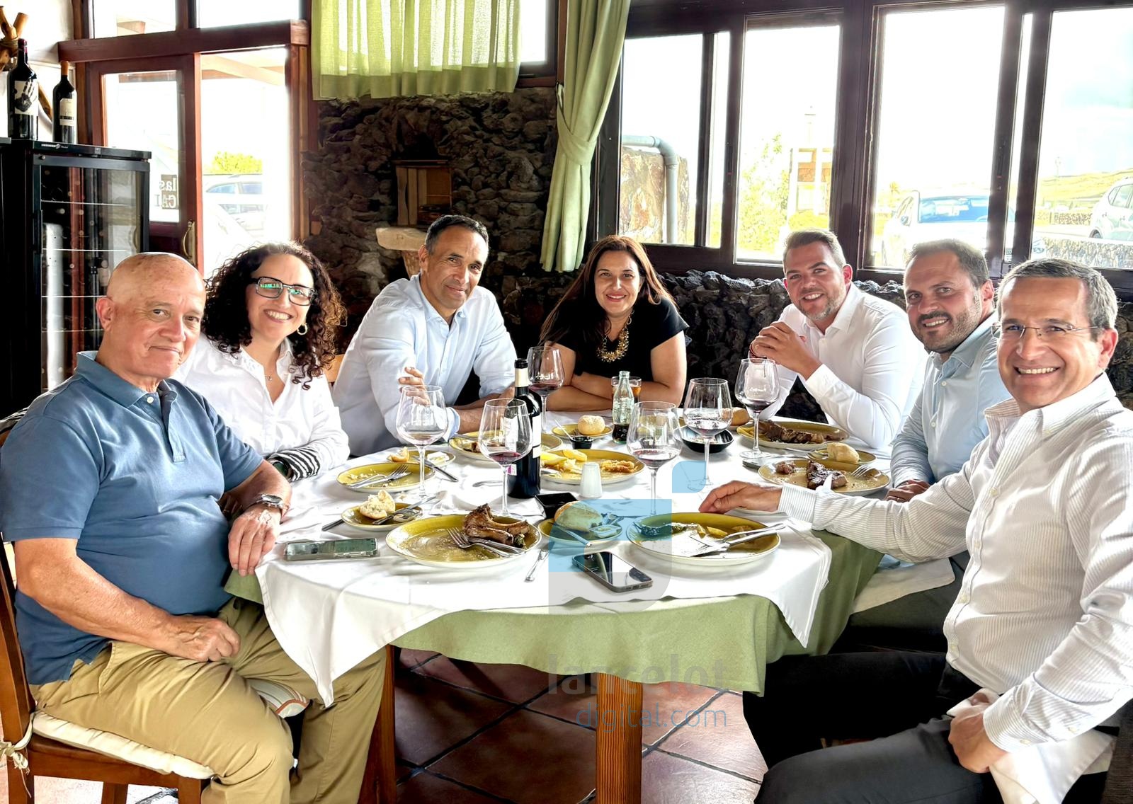 Astrid Pérez le quita importancia al encuentro y los protagonistas aseguran que era una comida programada antes de la crisis de Canal Gestión