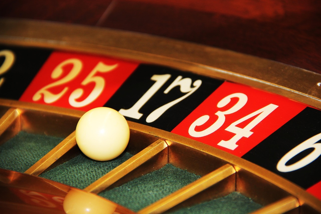 Ruleta automática vs ruleta en vivo: la evolución en los casinos online