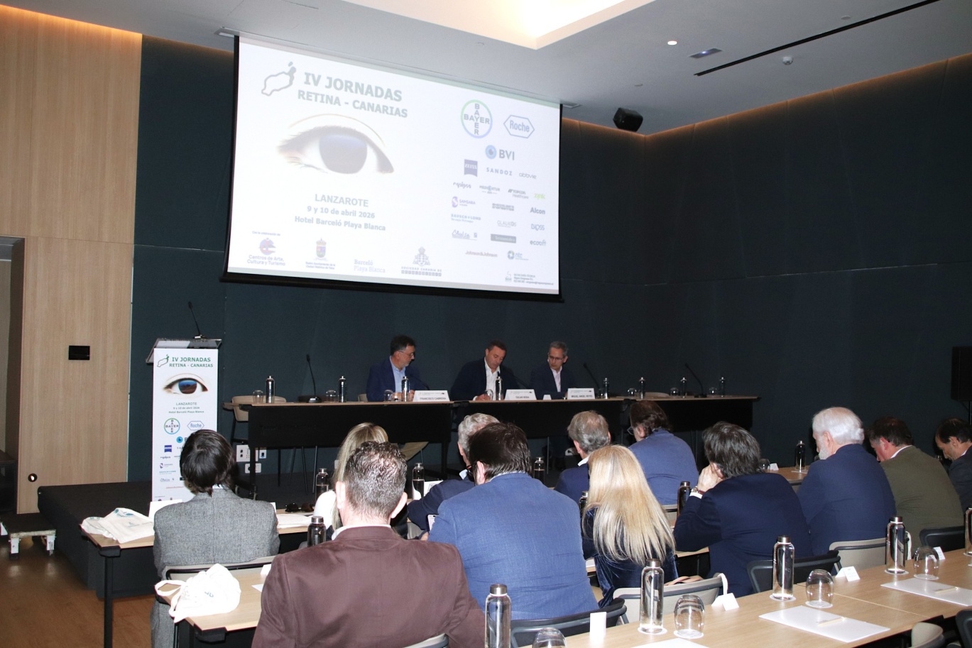 La Sociedad Canaria de Oftalmología organiza este encuentro de referencia para la actualización e intercambio de conocimientos La Sociedad Canaria de Oftalmología organiza este encuentro de referencia para la actualización e intercambio de conocimientos