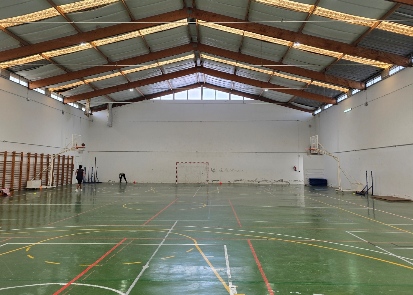 El Ayuntamiento también plantea mejoras en las aulas más antiguas del CEIP Ajei dentro de un plan de inversión educativa