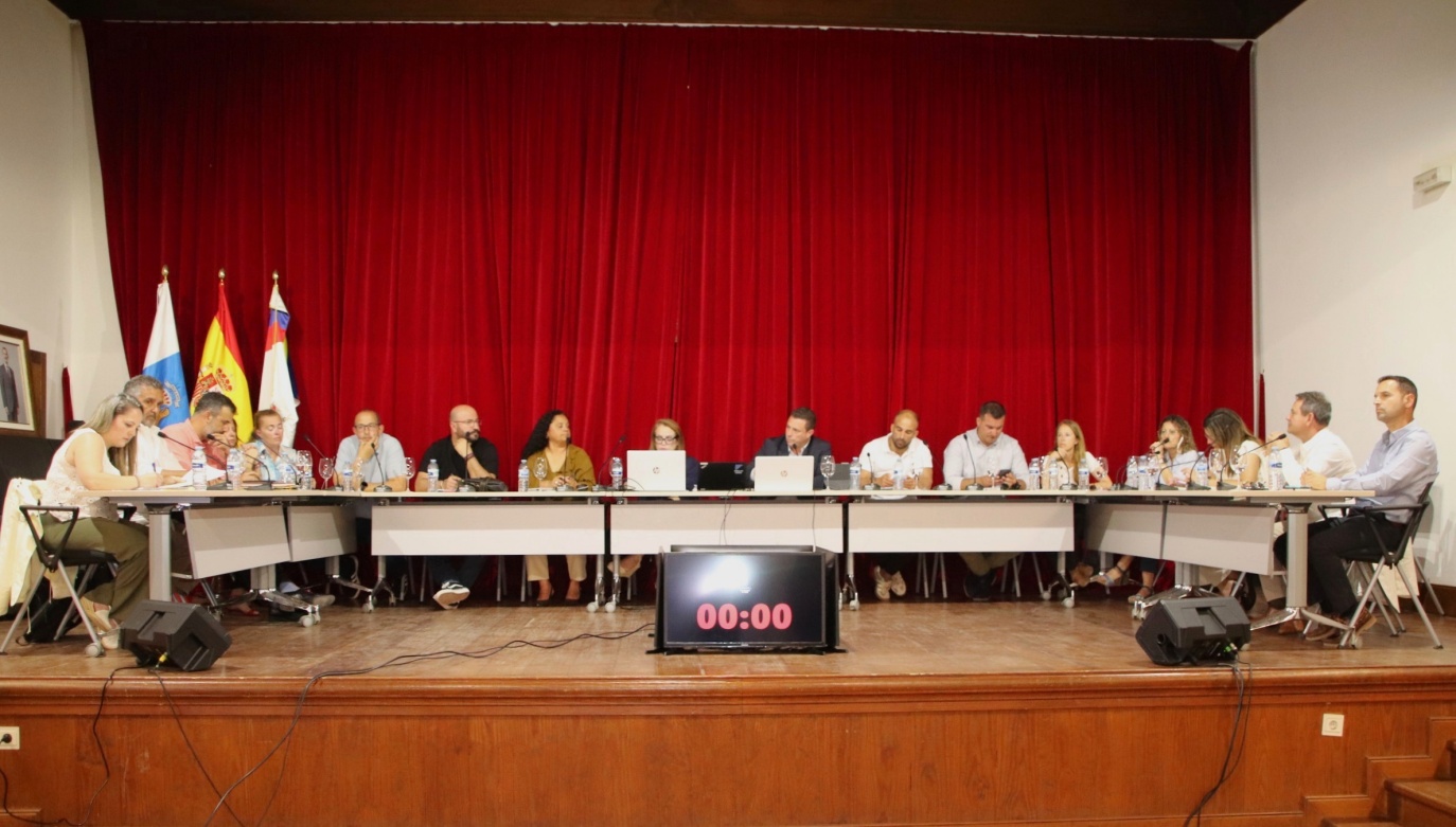 Luz verde t&eacute;cnica para reactivar el pabell&oacute;n deportivo de Playa Blanca