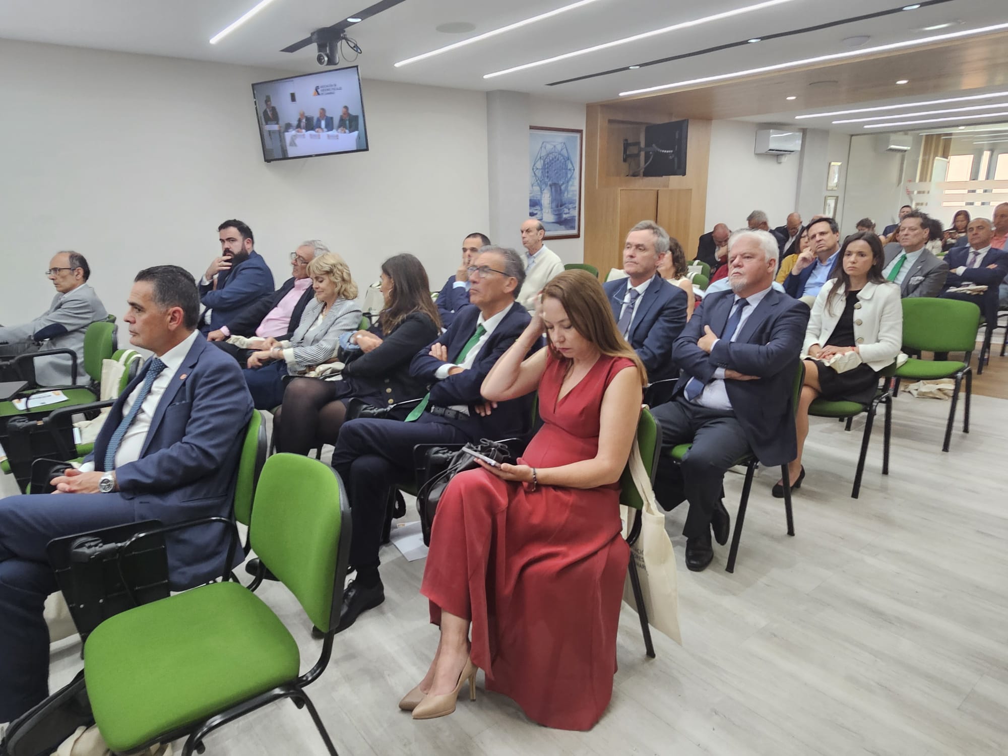 La Asociación de Asesores Fiscales de Canarias refuerza así su compromiso con el sector La Asociación de Asesores Fiscales de Canarias refuerza así su compromiso con el sector